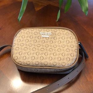 Guess fanny pack